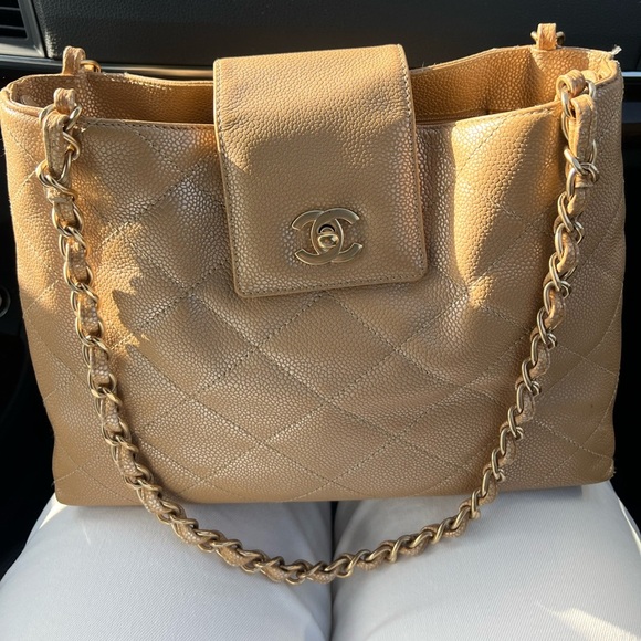 Rare Iridescent CHANEL Kelly Vintage Bag - Picture 3 of 17